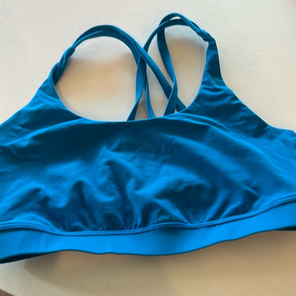 Lululemon (like new) Energy Bra Medium Support, B–D Cups Size 8